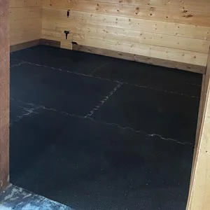 Options: Rubber Mats in stall